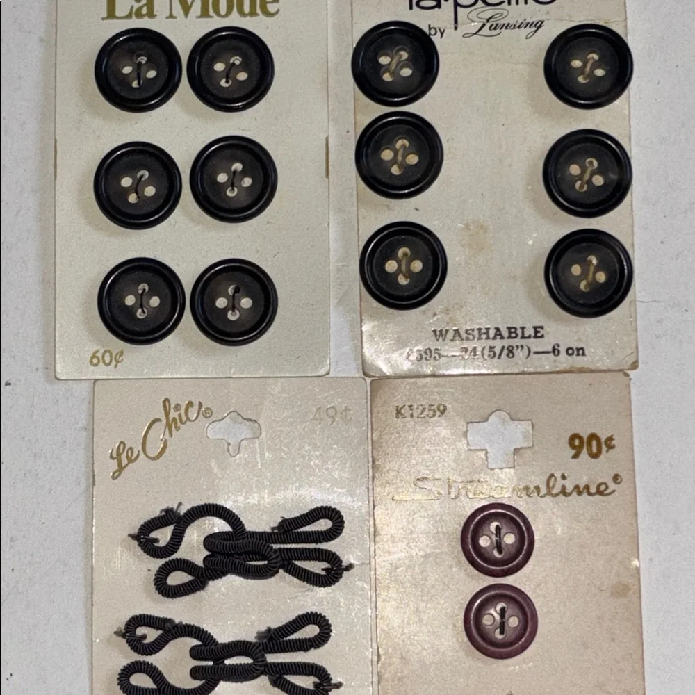 Vintage Button Collection - Assorted Colors